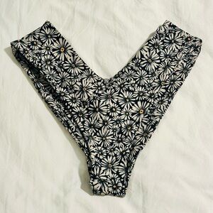 Skatie Mandi Bikini Bottoms X-Small Savannah
